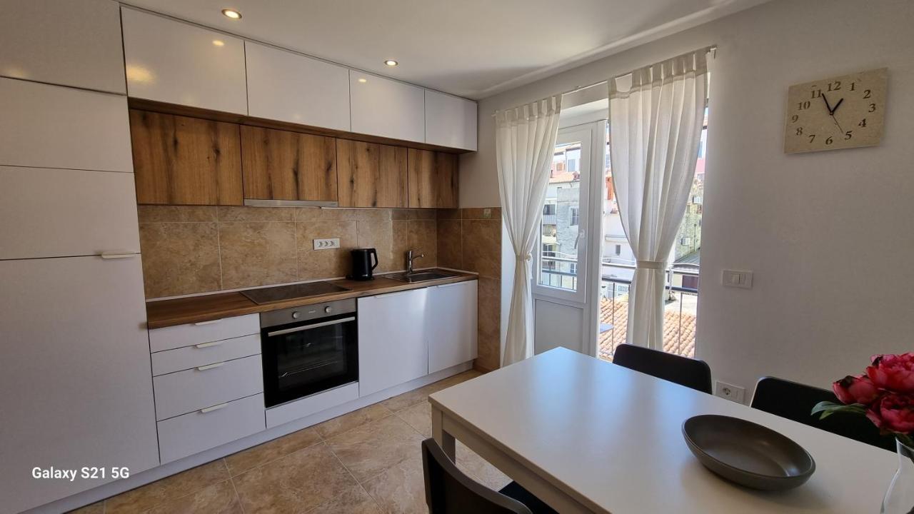 Apartment Rivarela Blu - Newly Renovated And Top Location Near Sea Novigrad Istria Esterno foto