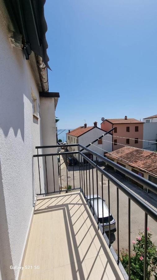 Apartment Rivarela Blu - Newly Renovated And Top Location Near Sea Novigrad Istria Esterno foto