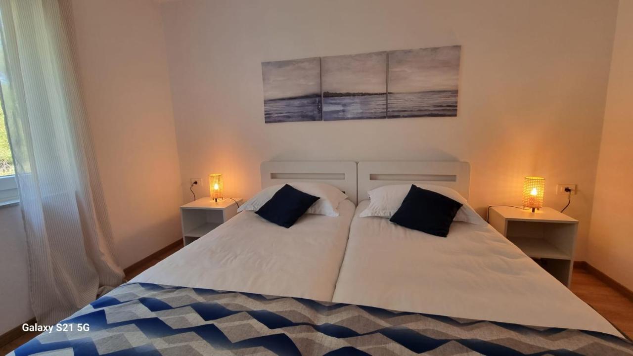 Apartment Rivarela Blu - Newly Renovated And Top Location Near Sea Novigrad Istria Esterno foto