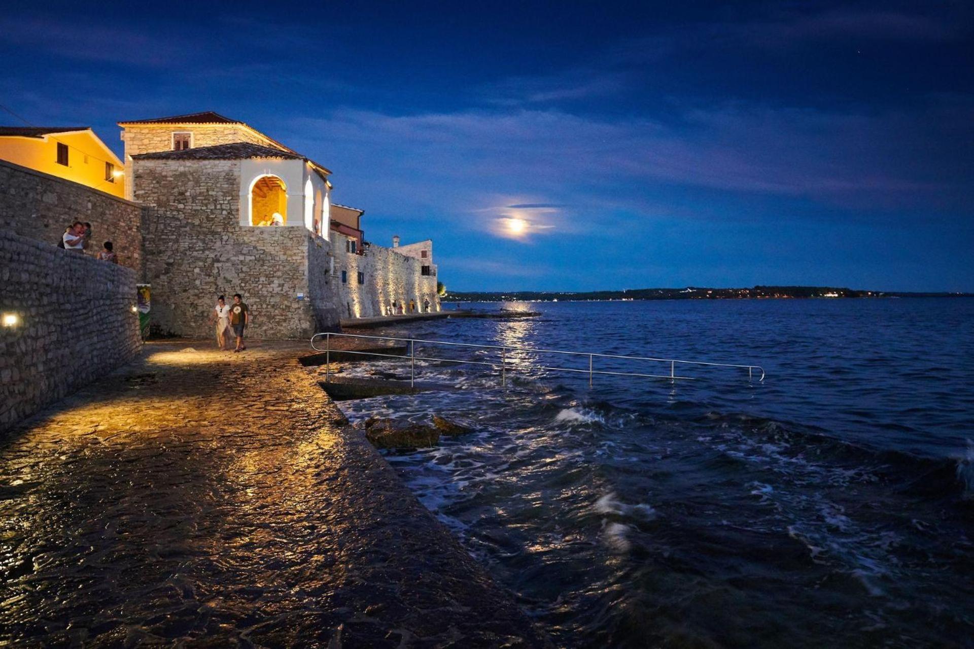 Apartment Rivarela Blu - Newly Renovated And Top Location Near Sea Novigrad Istria Esterno foto